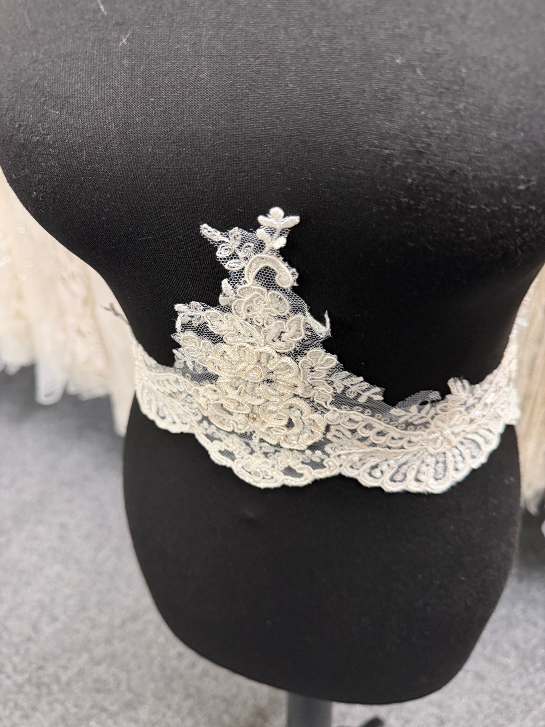 Ivory Beaded and Corded Lace Trim - T553