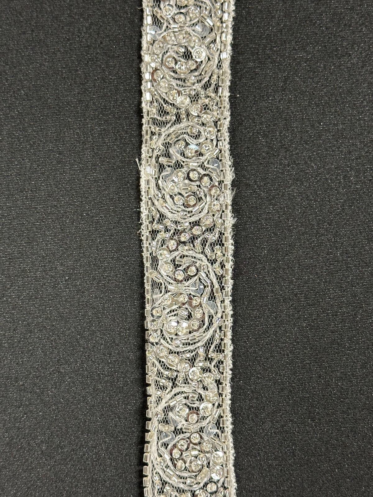Ivory Crystal Trim – T 390 B (CF)