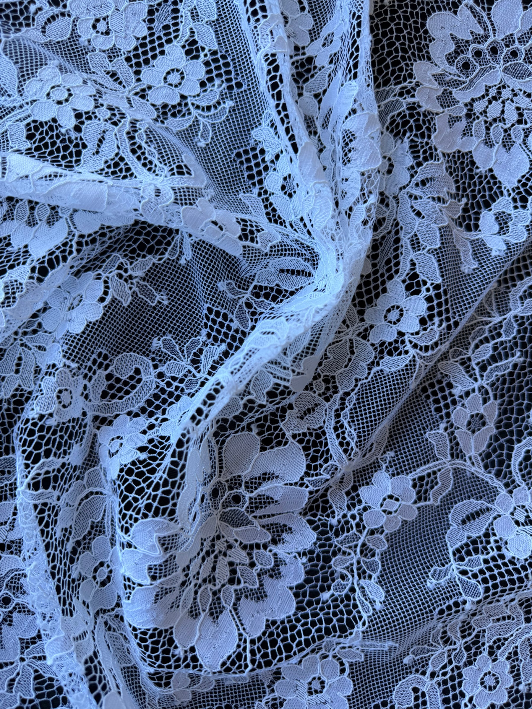 White Raschel Lace - LA1005