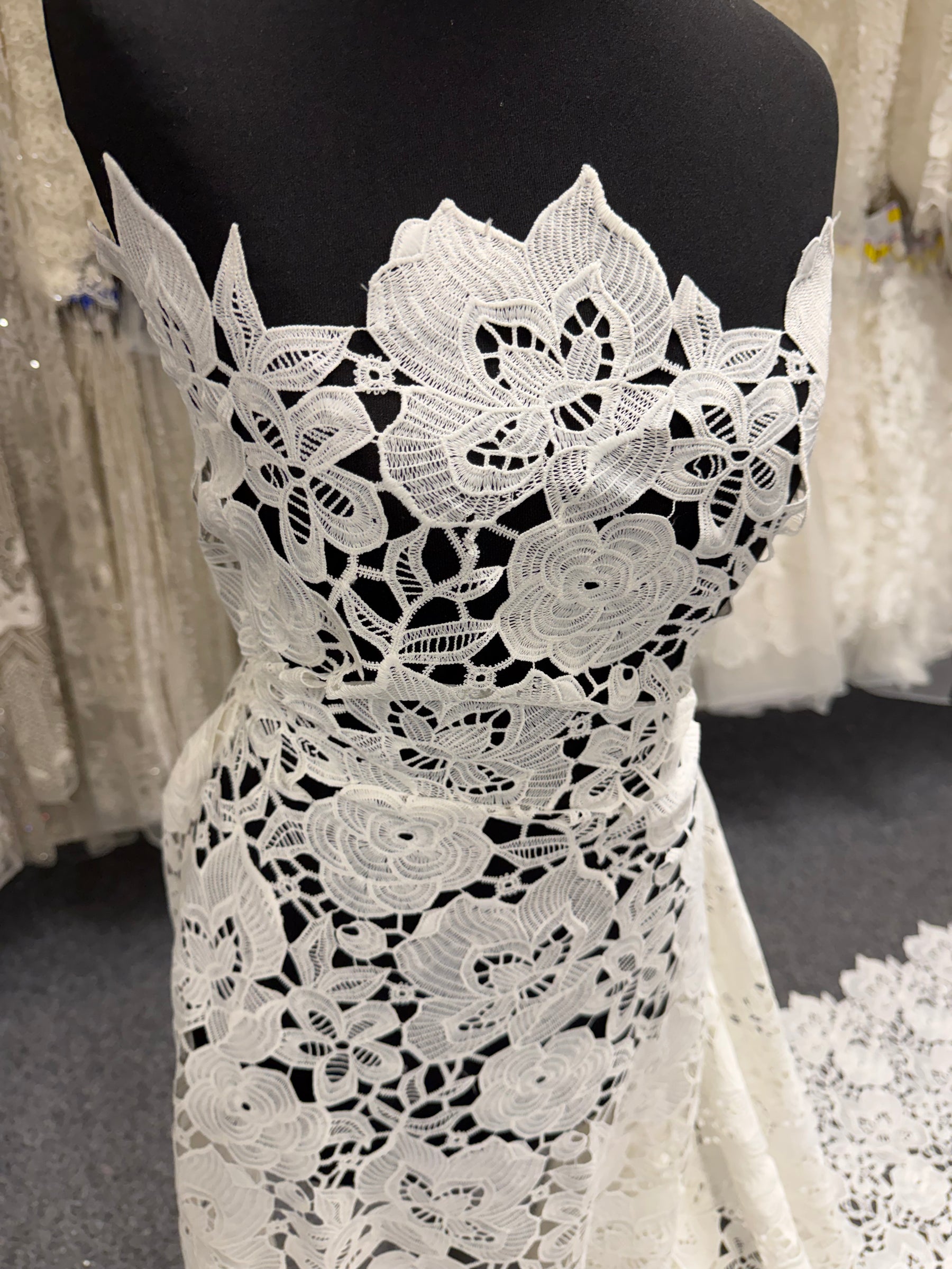 Ivory Stretch Guipure Lace - LB2015