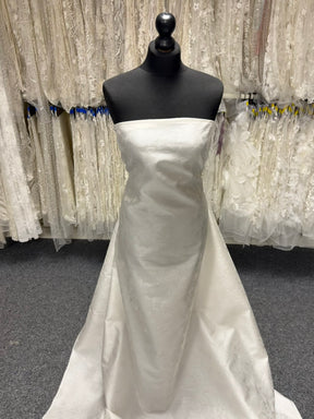 Ivory Poly Silk Jacquard - P665