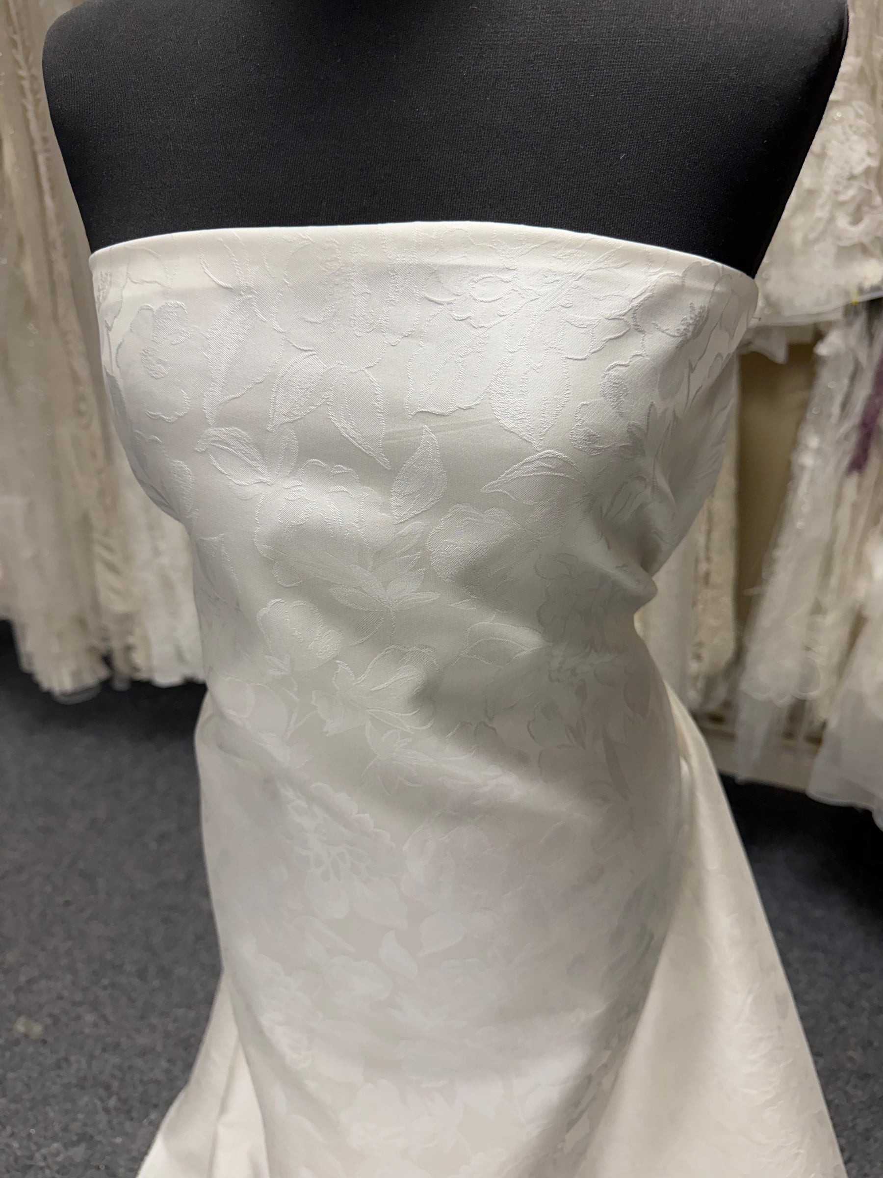 Ivory Poly Silk Jacquard - P665