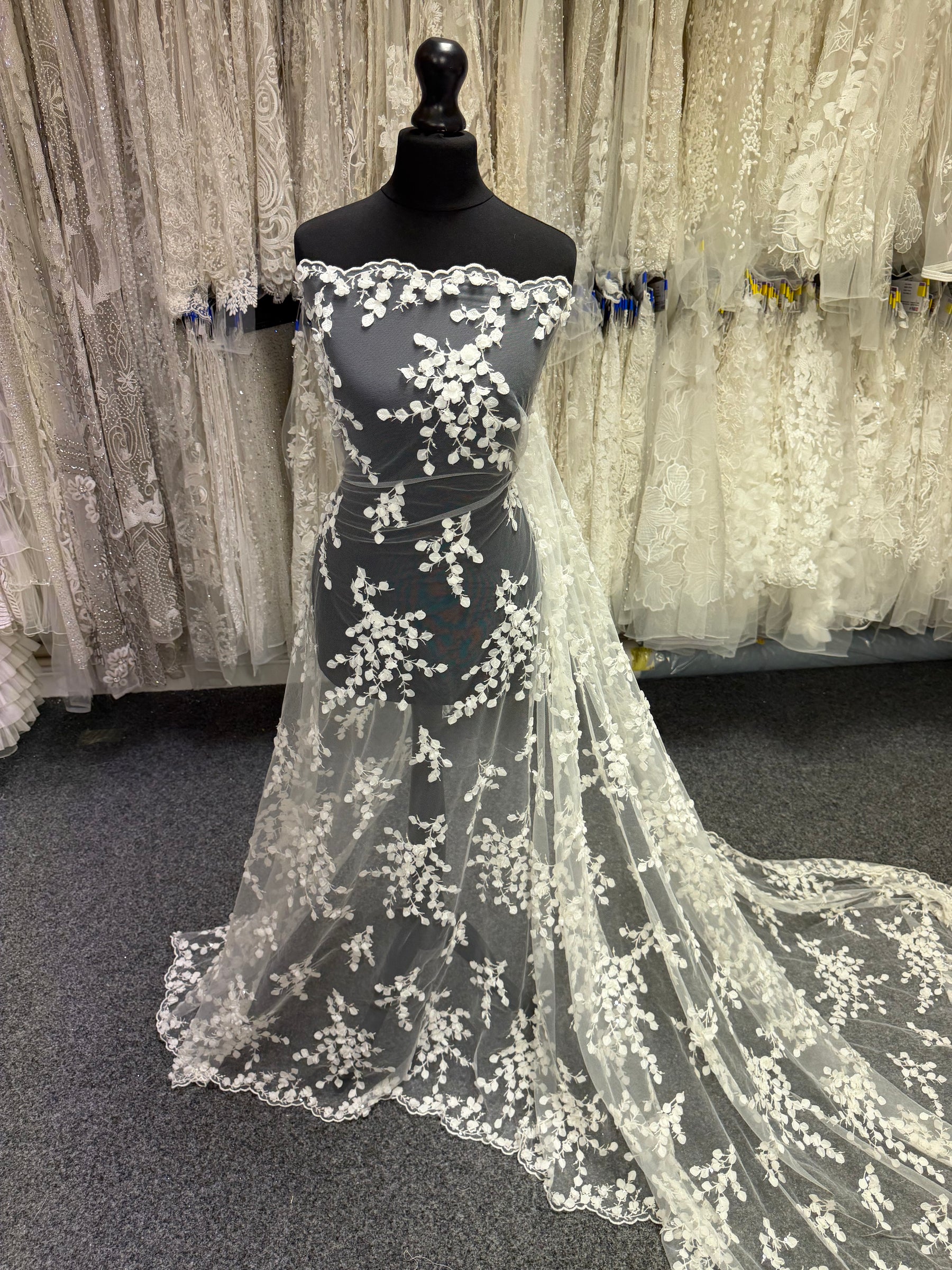 Ivory Embroidered Sequin Tulle – EB3005
