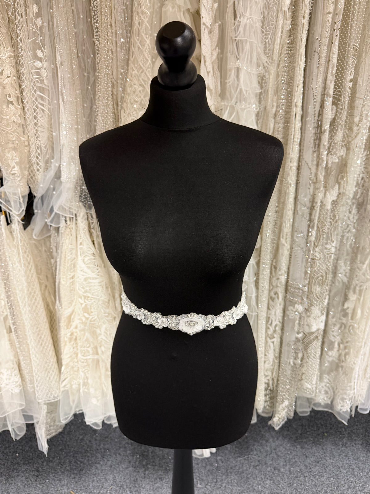 Ivory 3D Lace Trim - T729