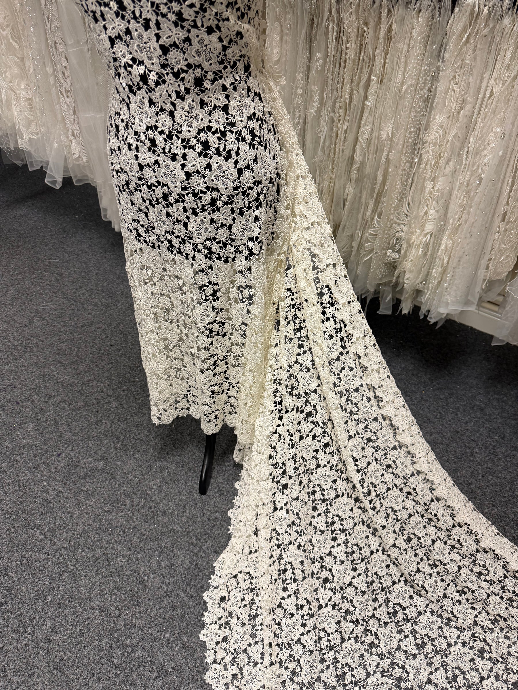 Ivory Sequin Guipure Lace - P220