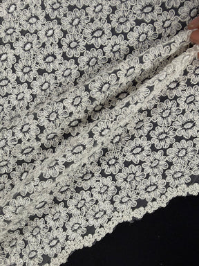 Ivory Corded Lace Trim - T624