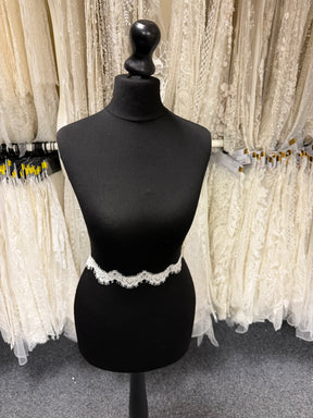 Ivory Corded Chantilly Lace Trim - Ritonella