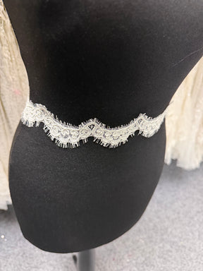 Ivory Corded Chantilly Lace Trim - Ritonella