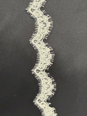 Ivory Corded Chantilly Lace Trim - Ritonella
