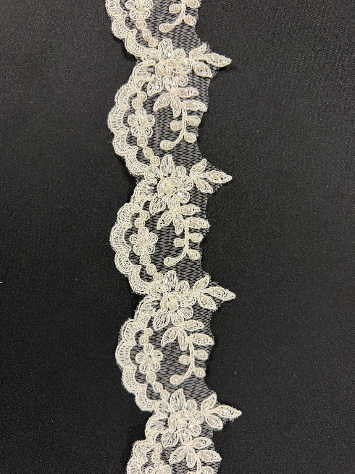 Ivory Beaded Lace Trim - T81