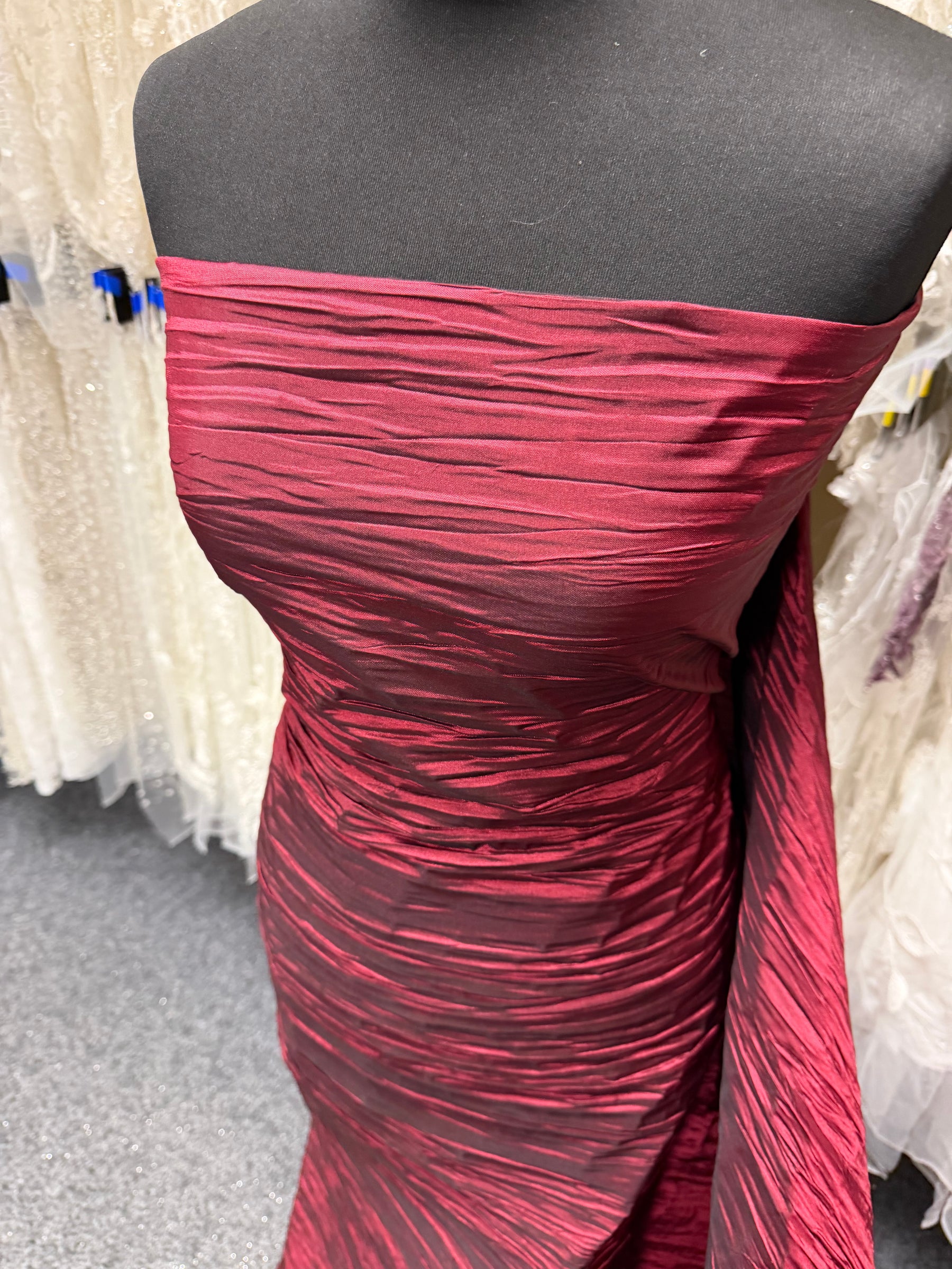 Wine/Black Crushed Dark 3 Tone Taffeta - P609