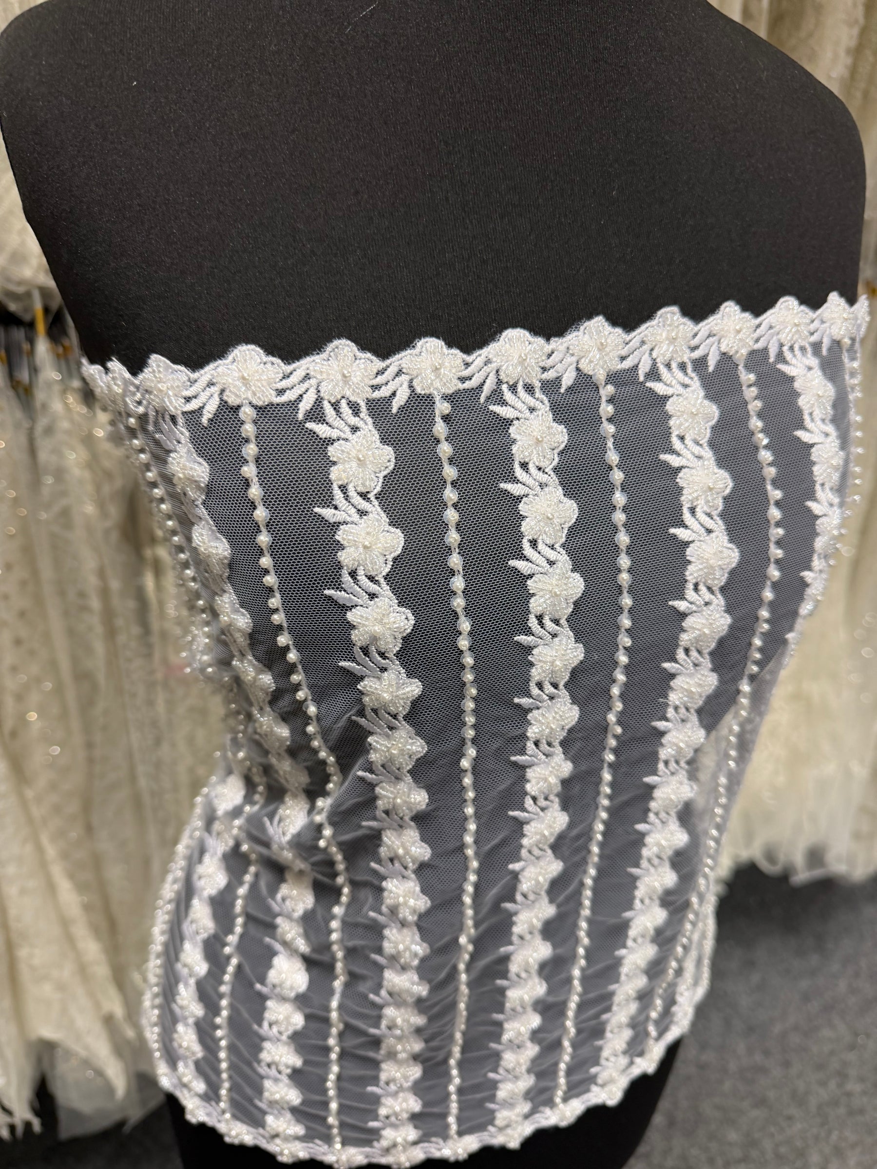 White Beaded Trim - P957