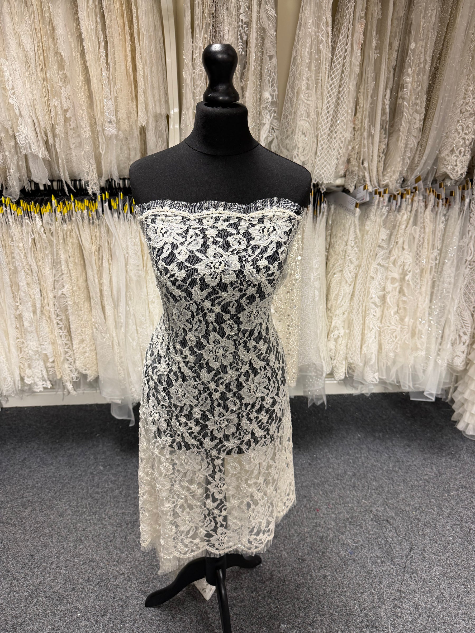 Ivory Beaded Chantilly Lace - P361