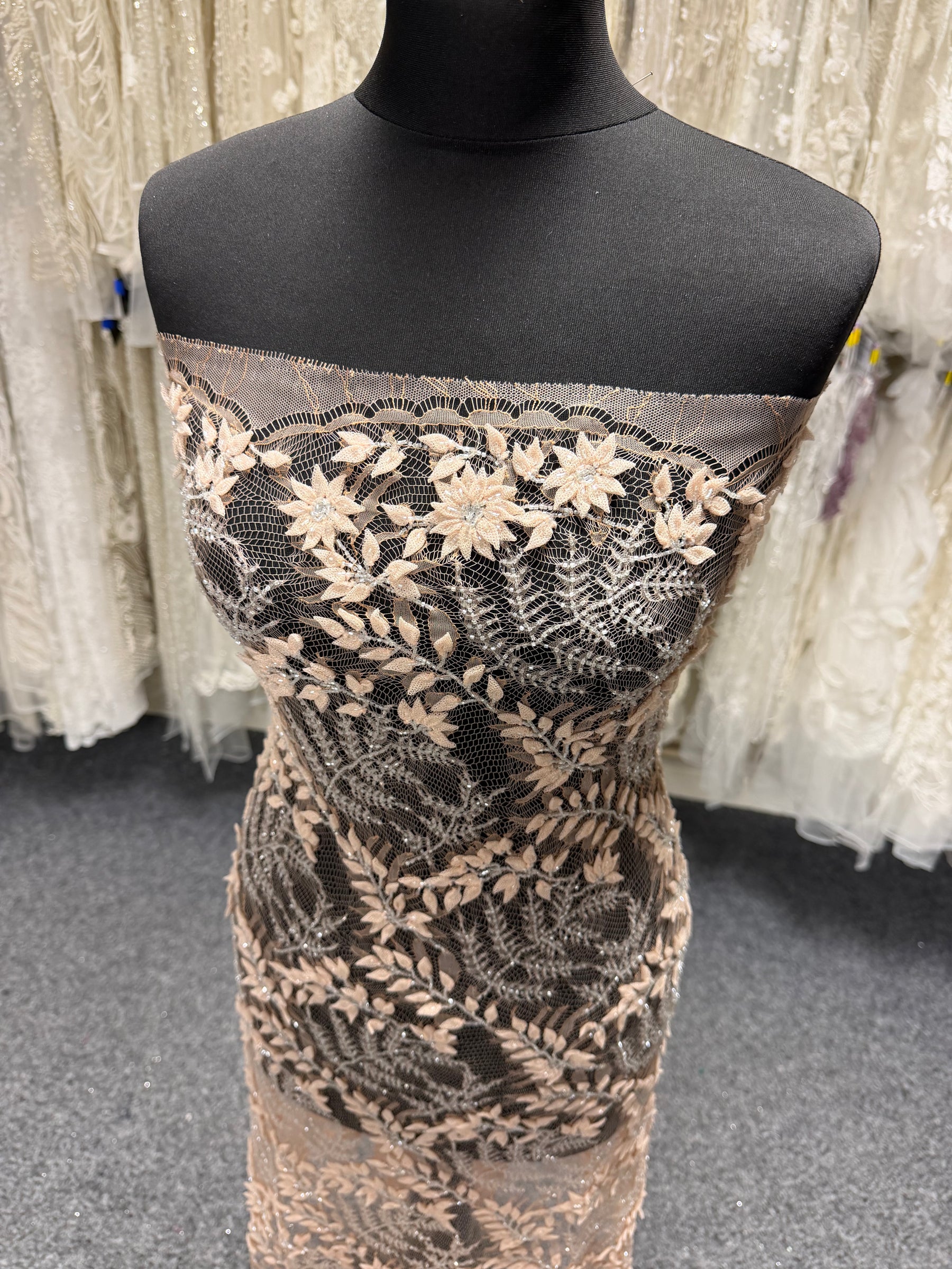 Rose 3D & Beaded Chantilly Lace - P239