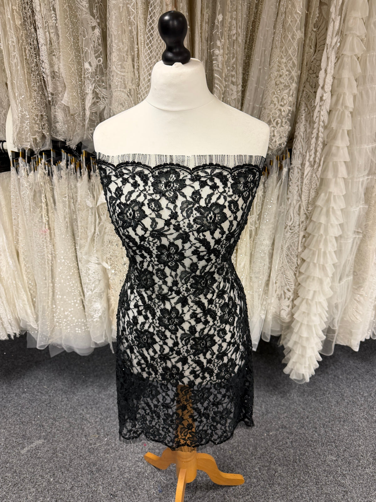 Black Beaded Chantilly Lace - P361