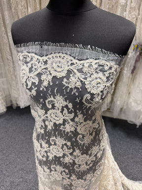 Ivory Corded & Beaded Chantilly Lace - P207