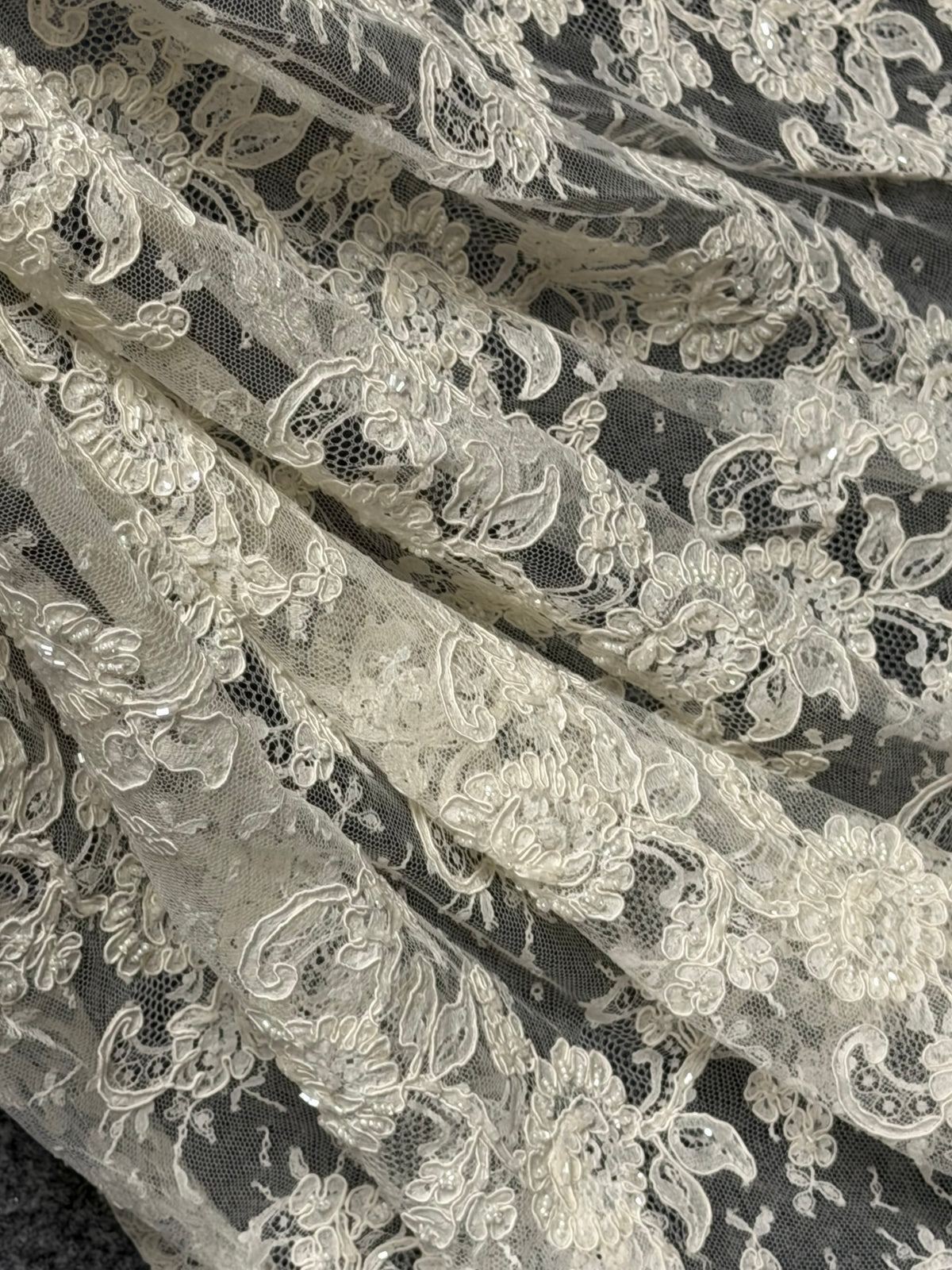Ivory Corded & Beaded Chantilly Lace - P207