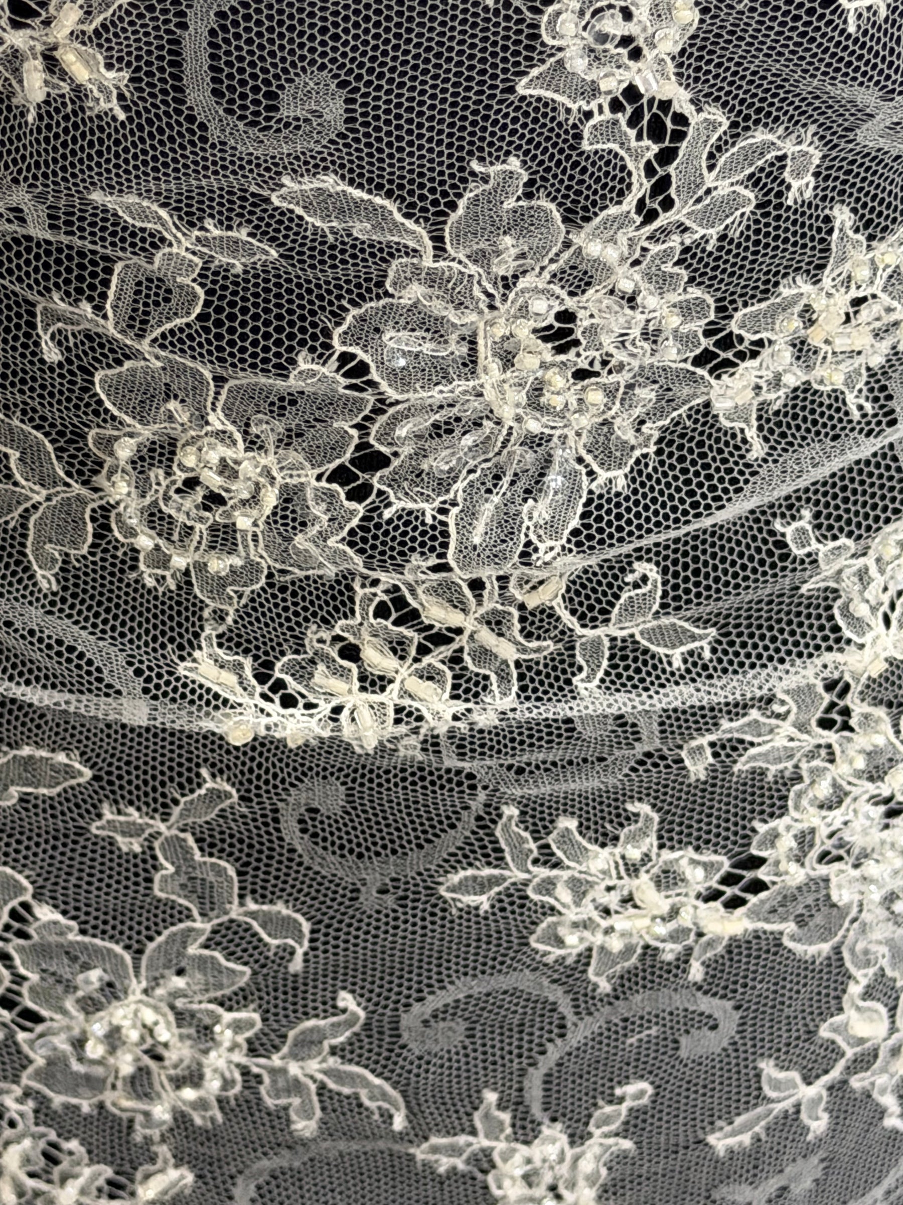 Ivory Beaded Chantilly Lace - P342