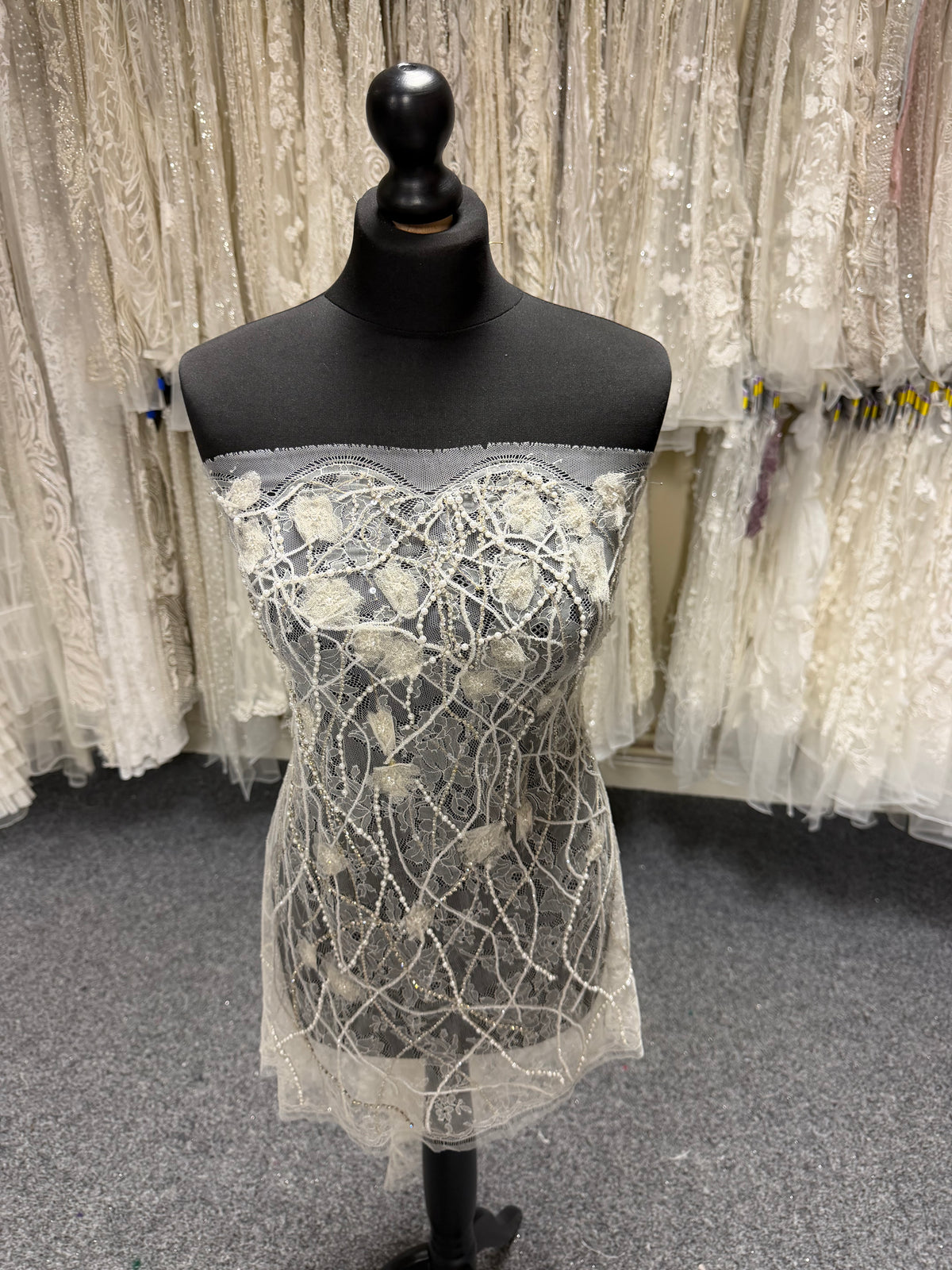 Ivory Beaded Chantilly Lace - P309