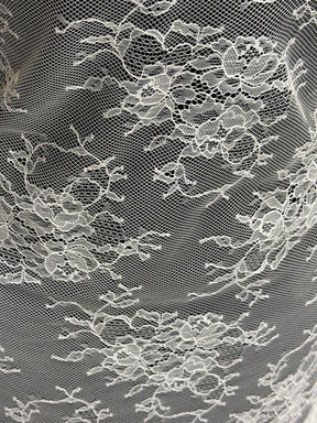 Ivory Leavers Lace - P887