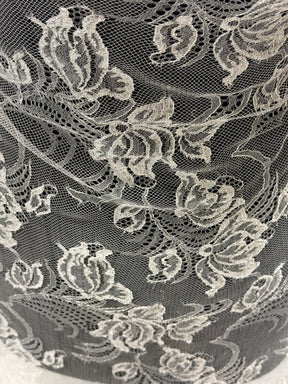 Silver Chantilly Lace - P882