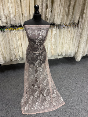Rose with Silver Chantilly Lace - P882
