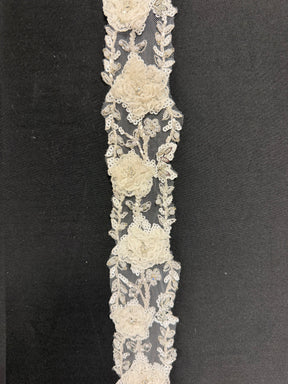 Ivory 3D Lace Trim - T292