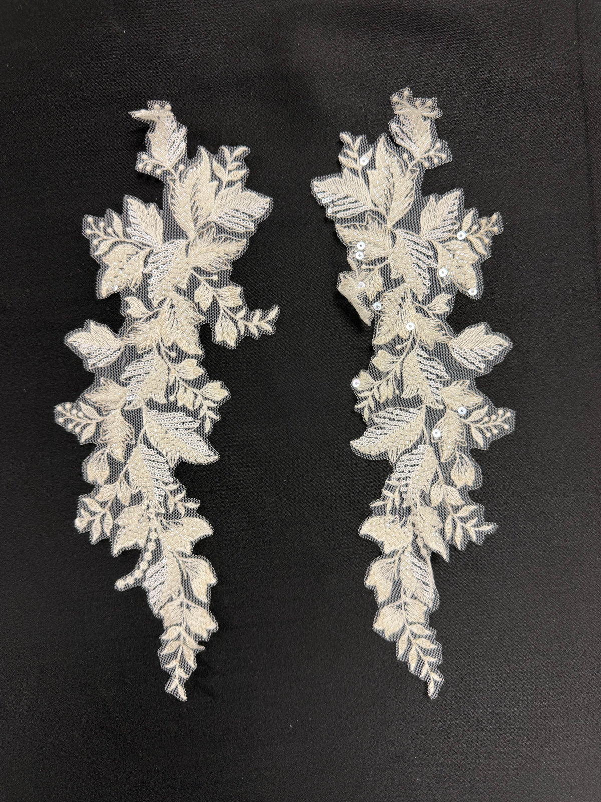 Ivory Beaded Lace Appliques - MT4009