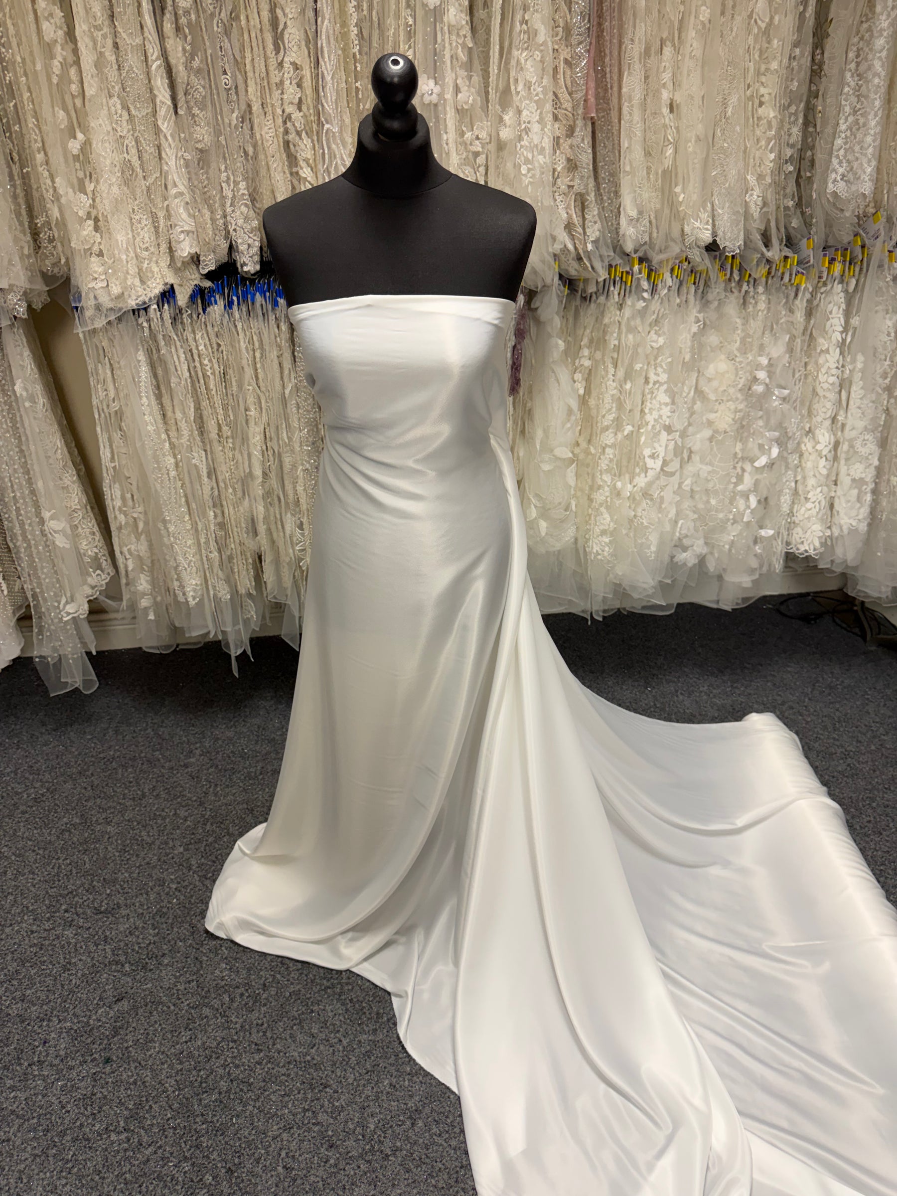 Pale Ivory Lightweight Satin - PB1007