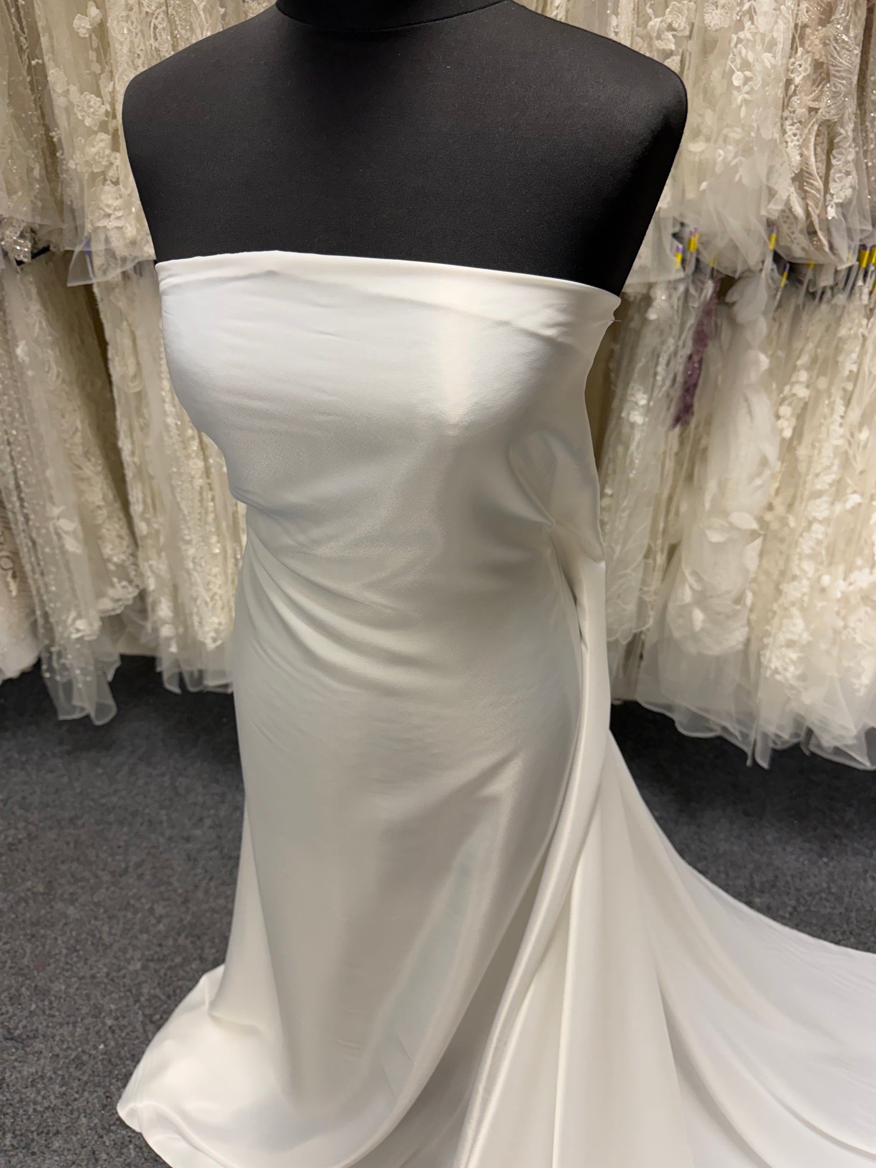 Pale Ivory Lightweight Satin - PB1007