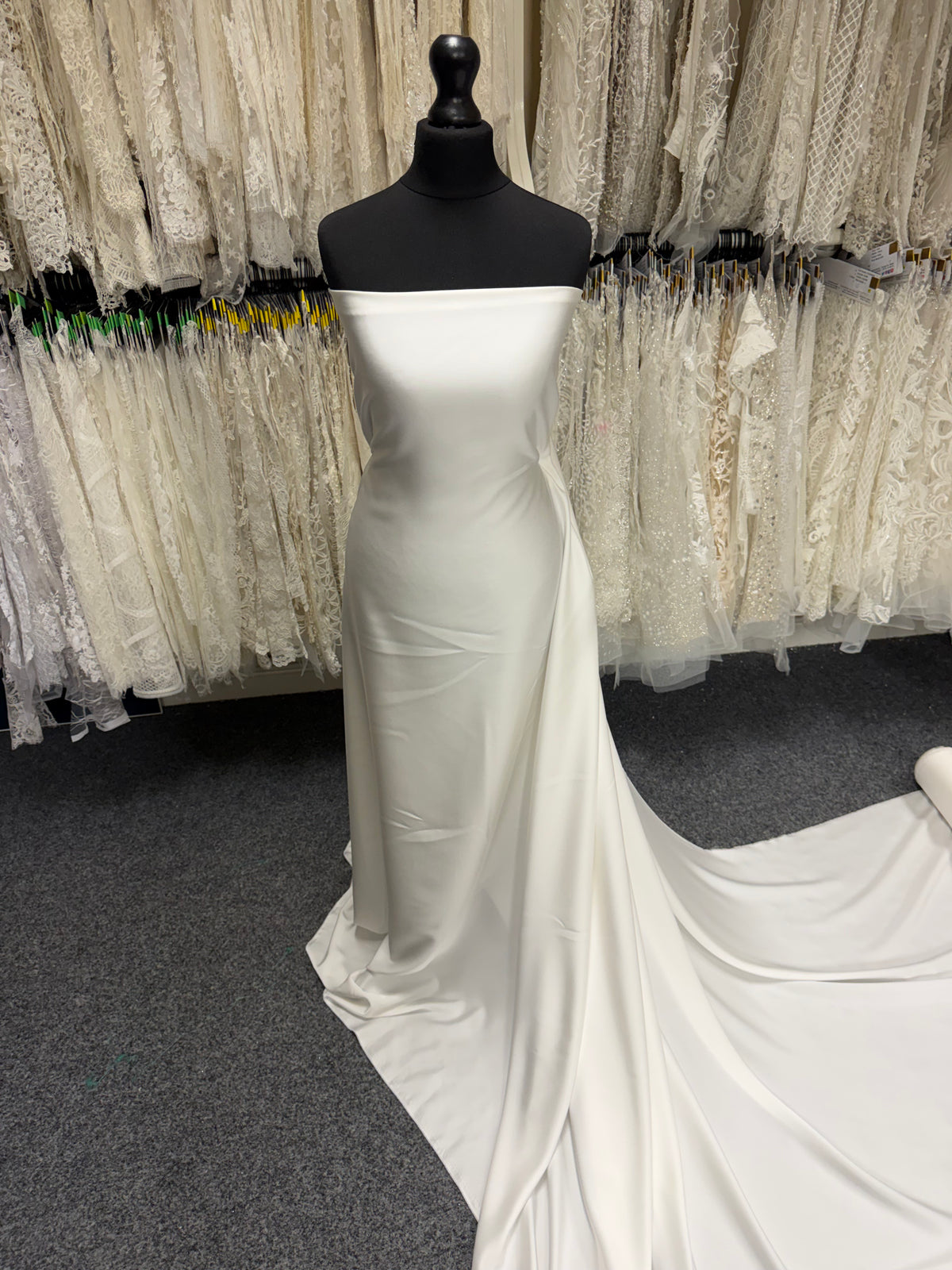 S Ivory Heavy Soft Satin - PB1009