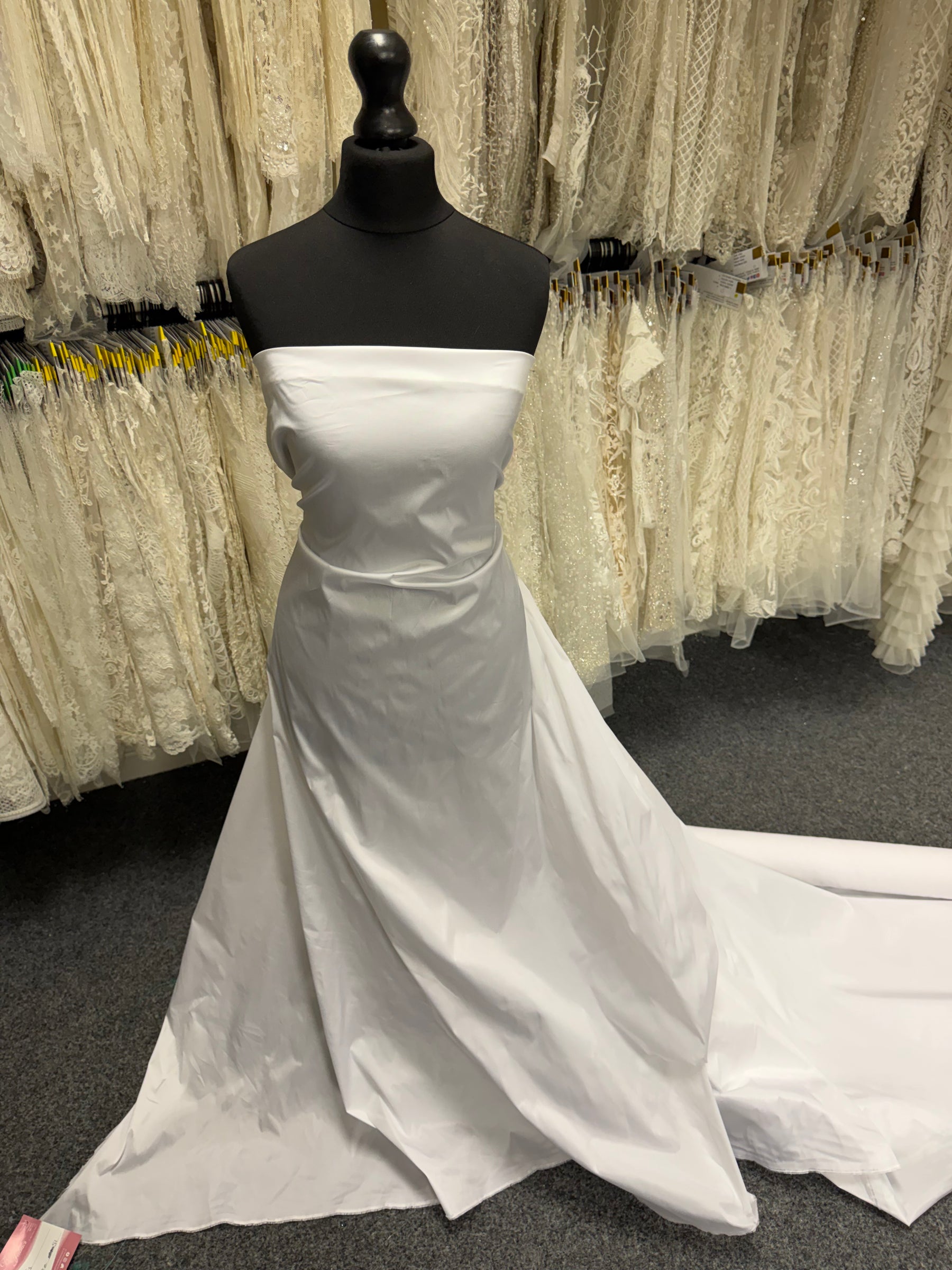 White Polyester Taffeta - P75