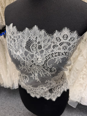 Ivory Lace Trim - Katherine (T372)