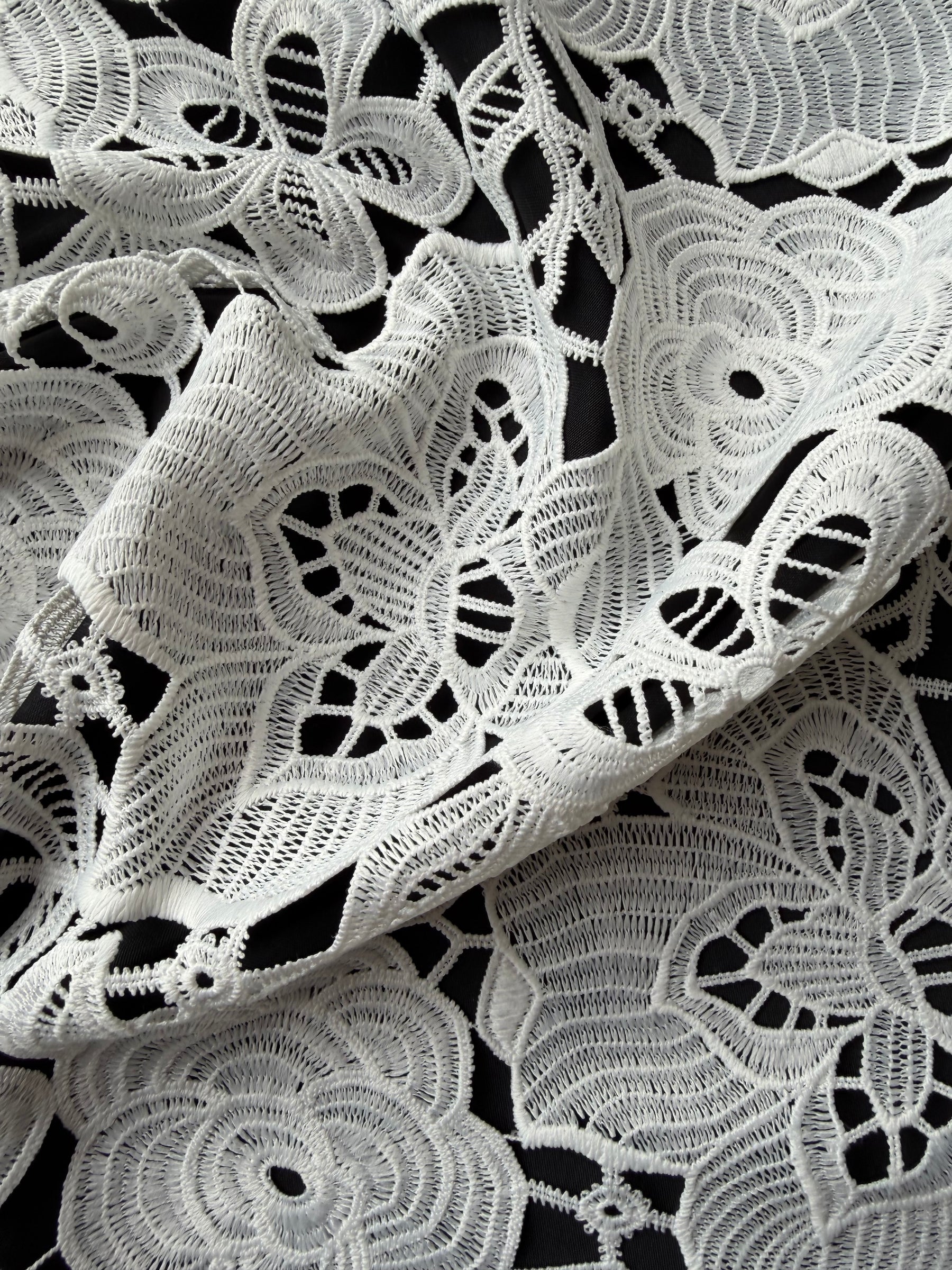 Ivory Stretch Guipure Lace - LB2015