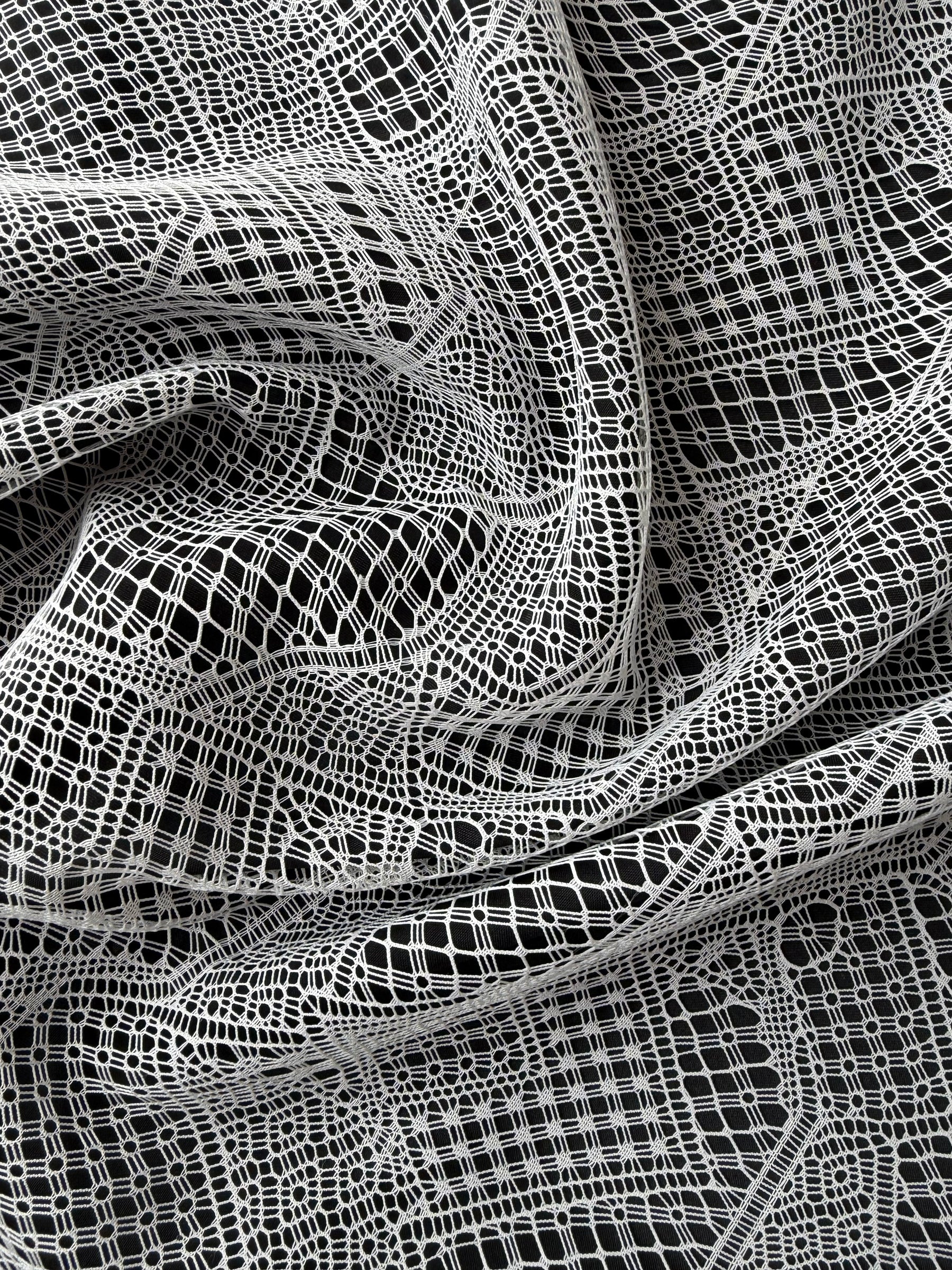 Ivory Lace - LA1015