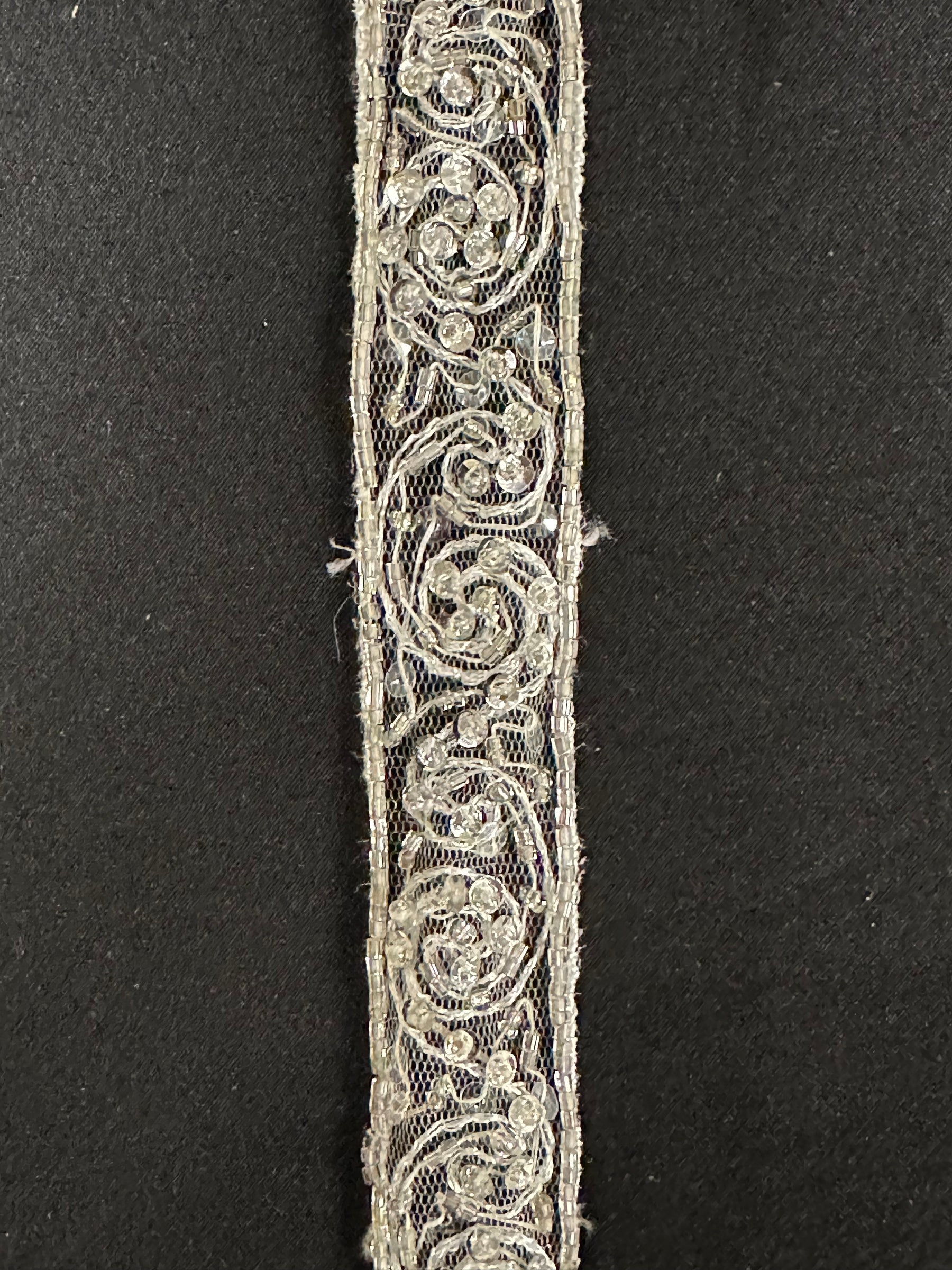 Ivory Crystal Trim – T 390 B (CF)