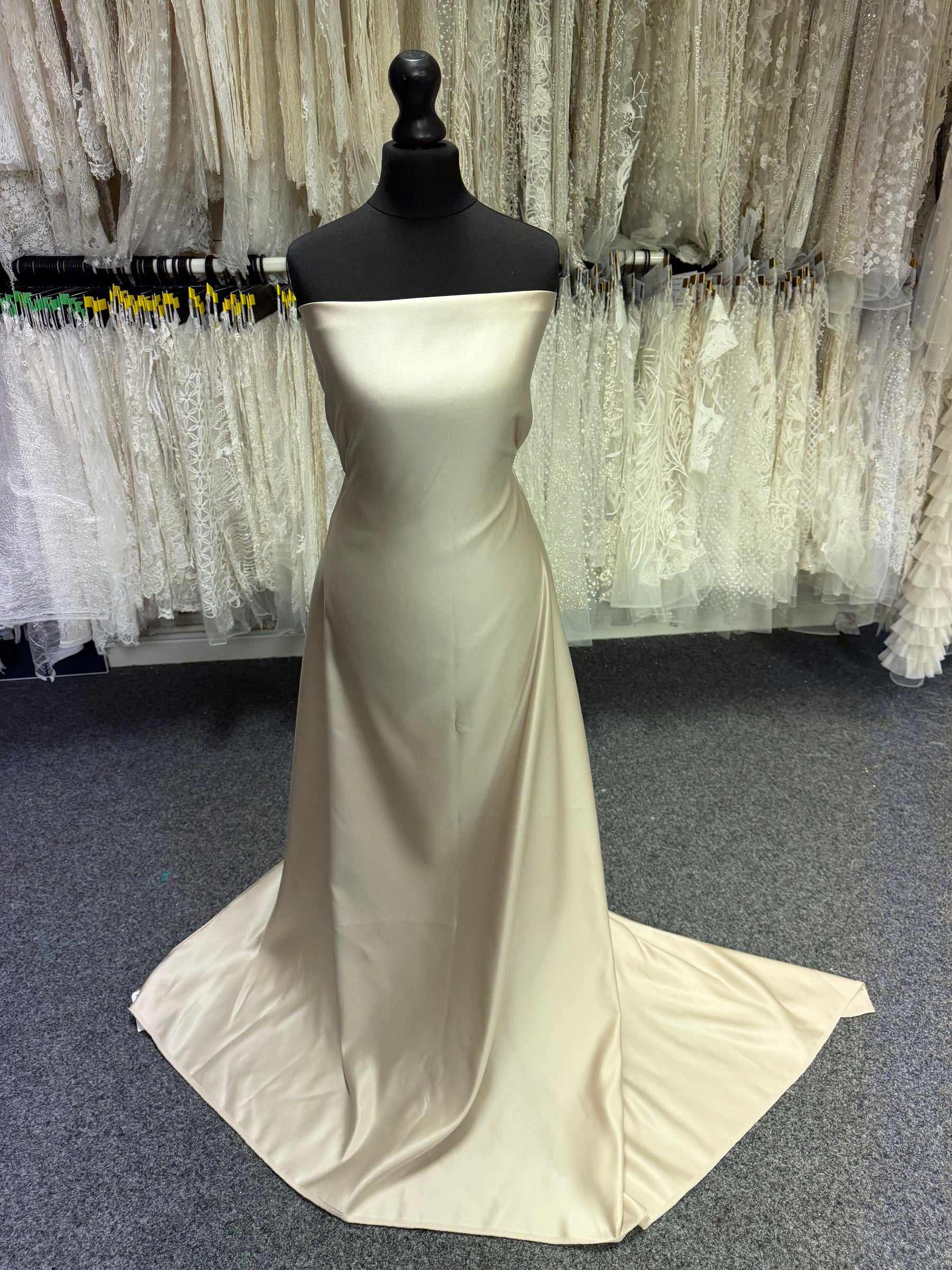 Champagne Polyester Satin - Moldova