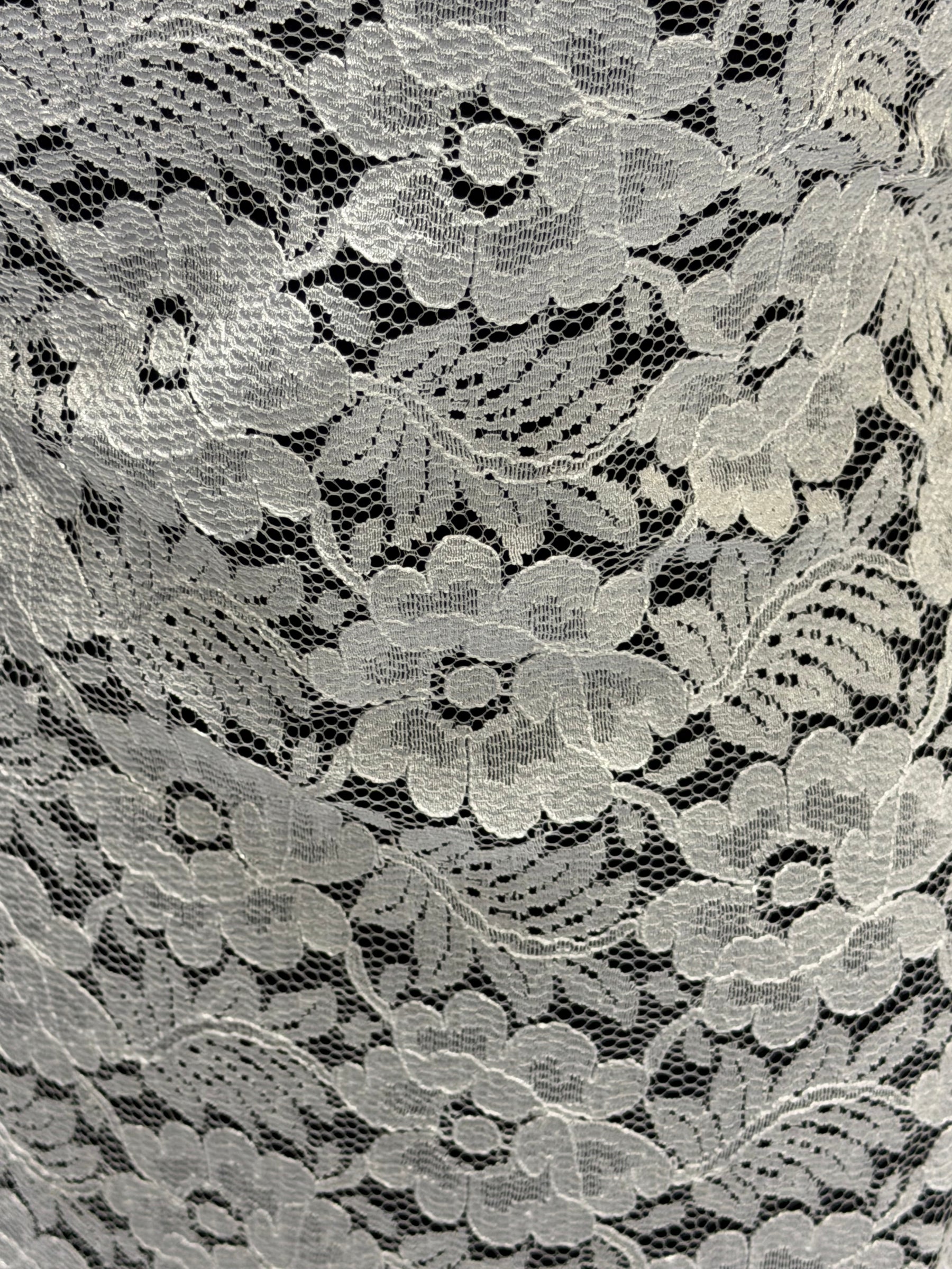 White Floral Lace - P199
