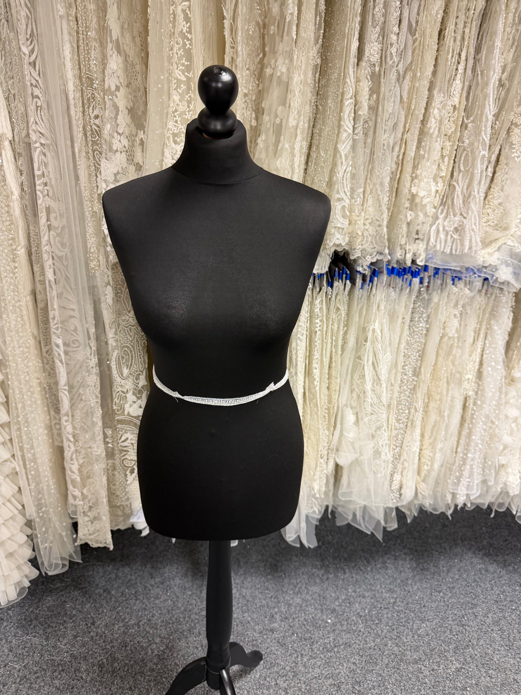 Ivory Beaded Edging - EF2009