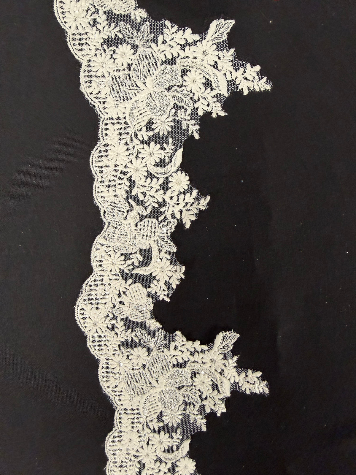 Ivory Eco Sequin Edging - EF3002
