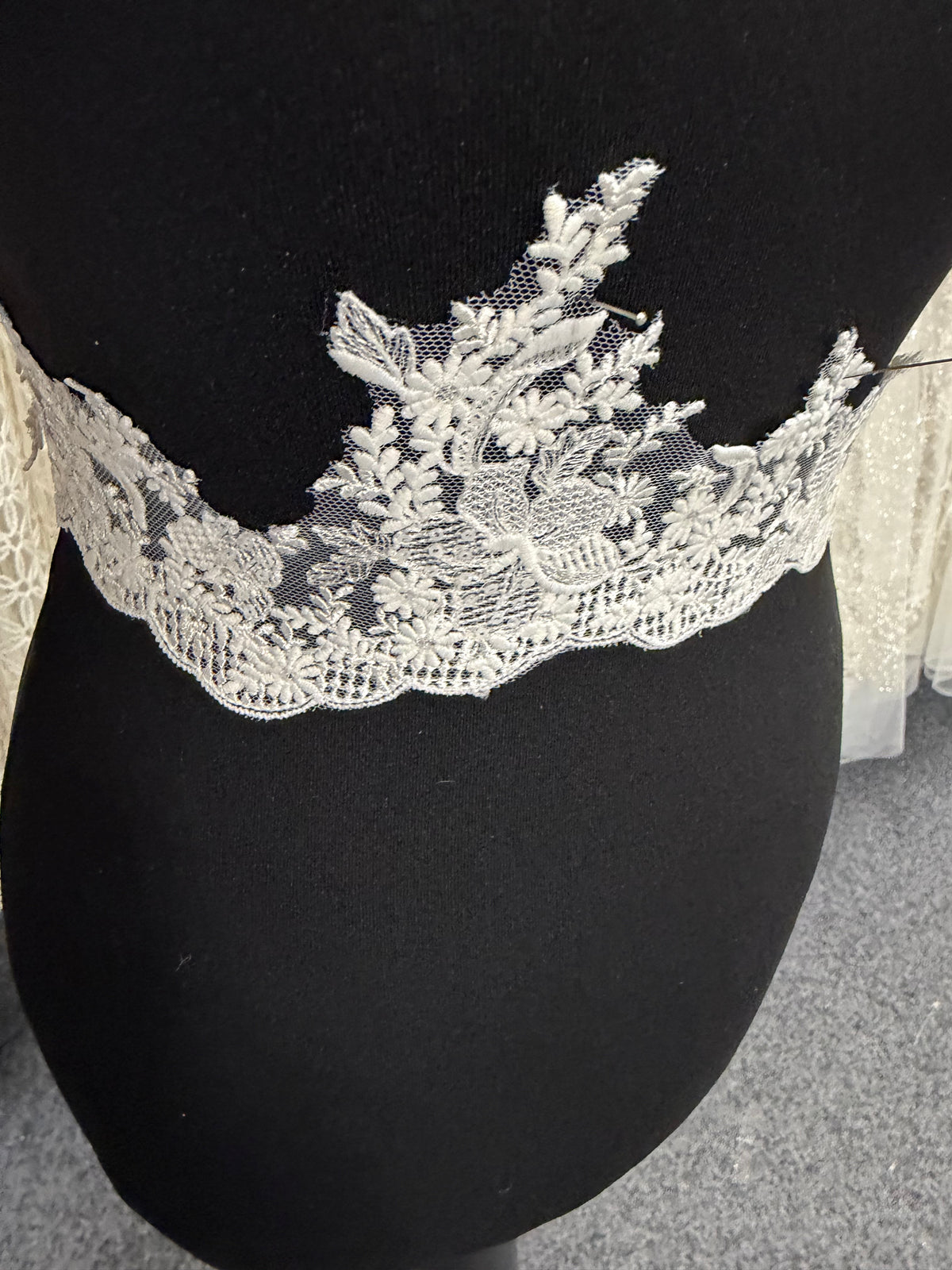 Ivory Eco Sequin Edging - EF3002