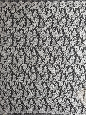 Beige Chantilly Lace - P305 (140cm)