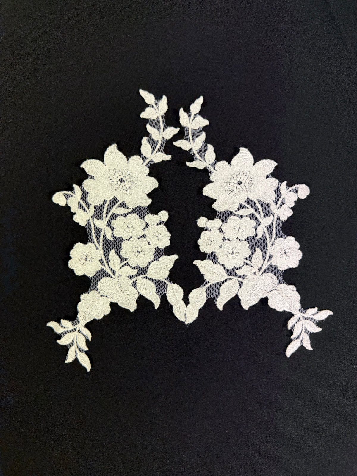 Ivory Sequined Lace Appliques - Giddy