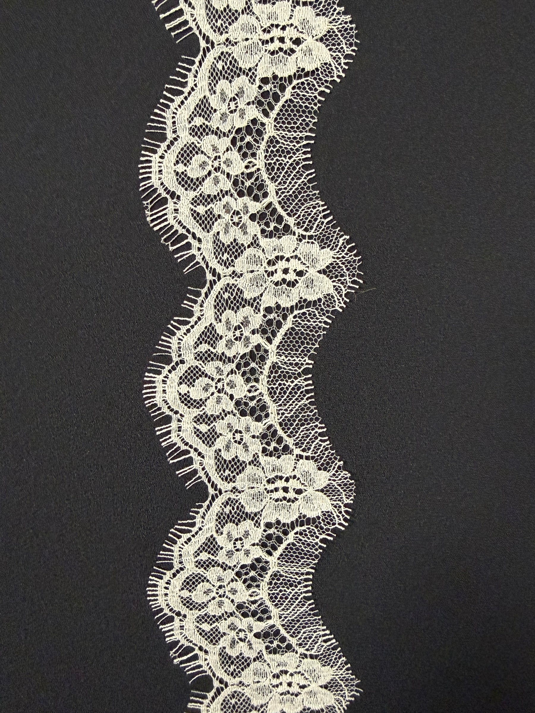 Ivory French Lace Edging - T648