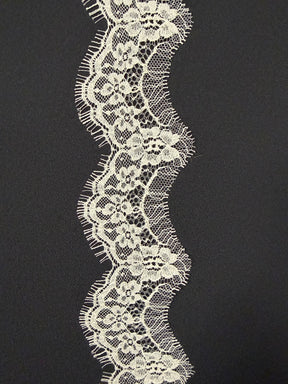 Ivory French Lace Edging - T648