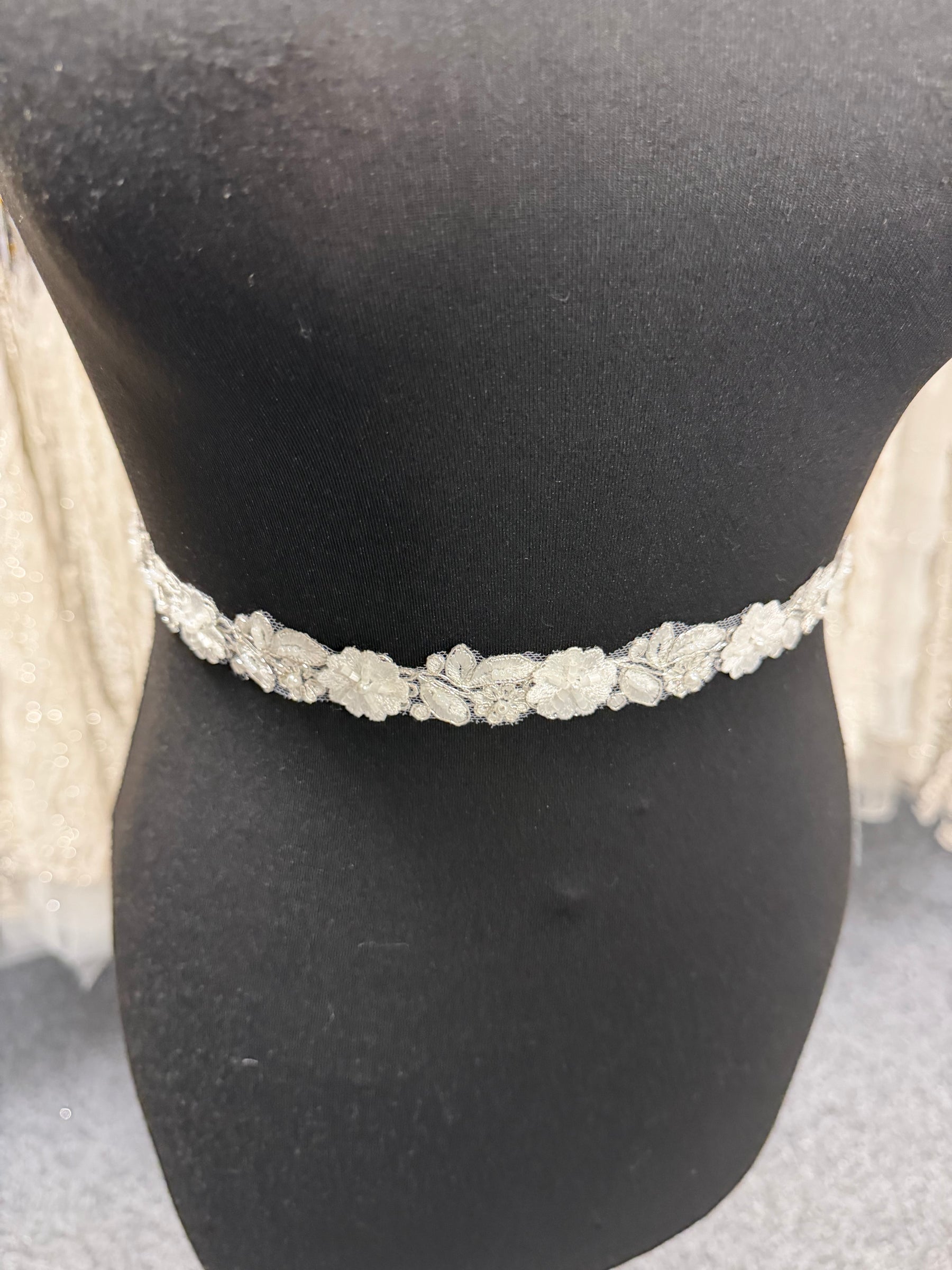 Ivory Beaded Flower Trim - T826