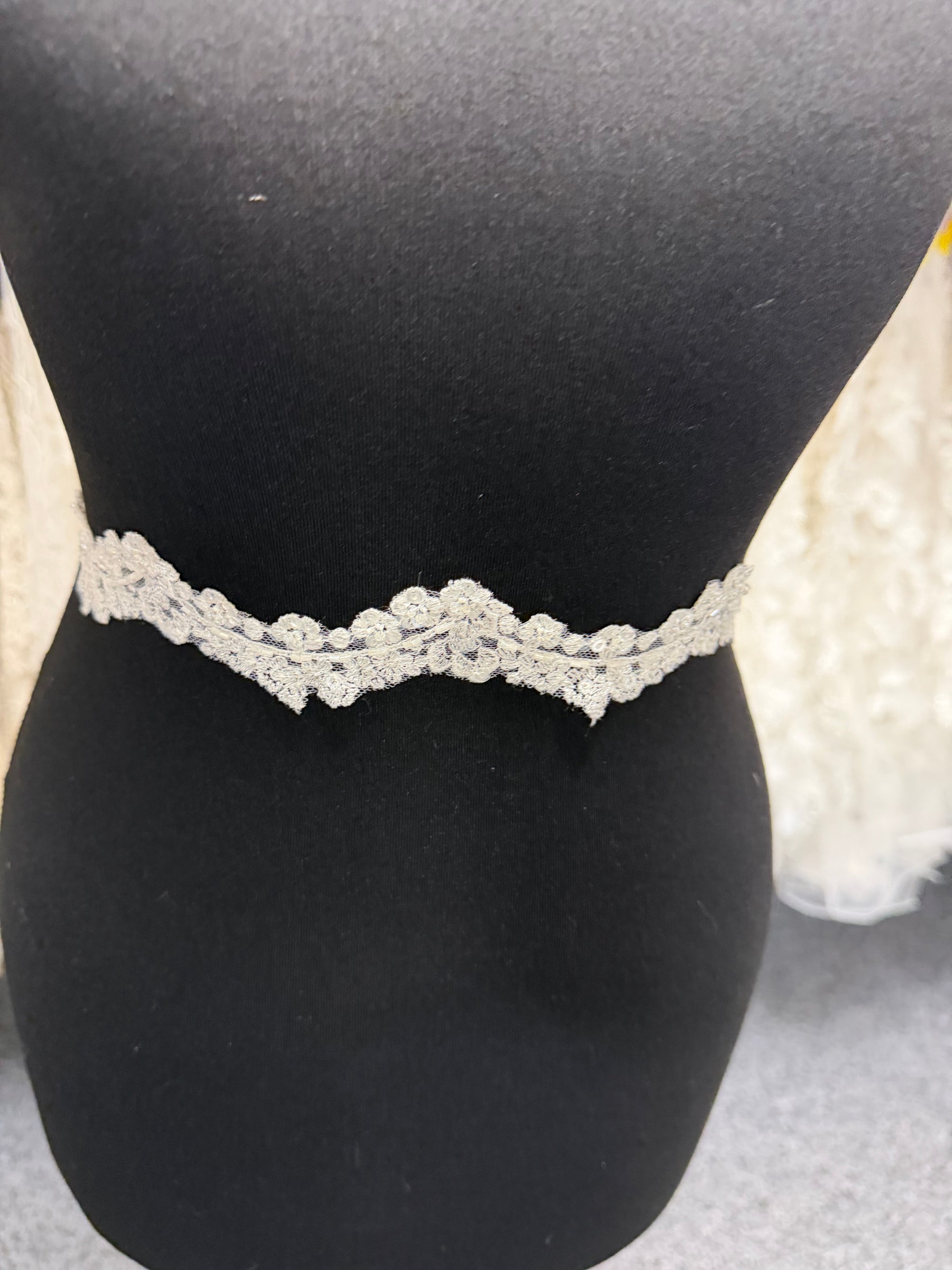 Ivory Beaded Lace Trim - T745