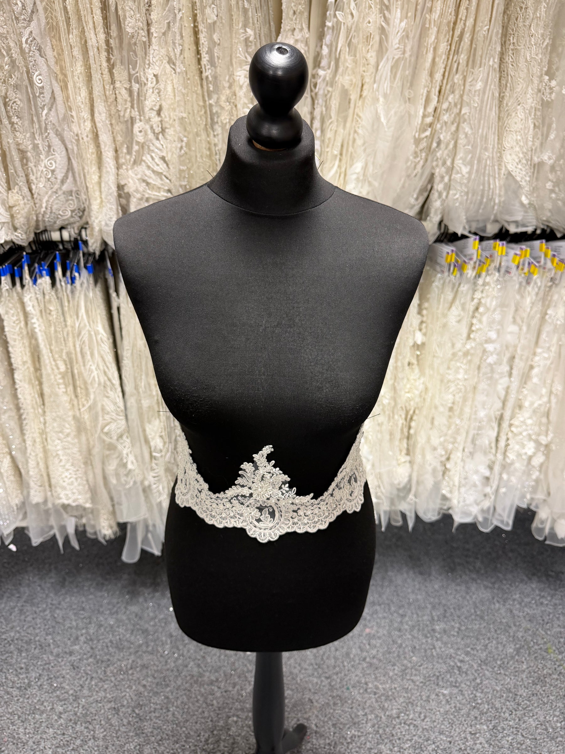 Ivory Beaded Edging - T710