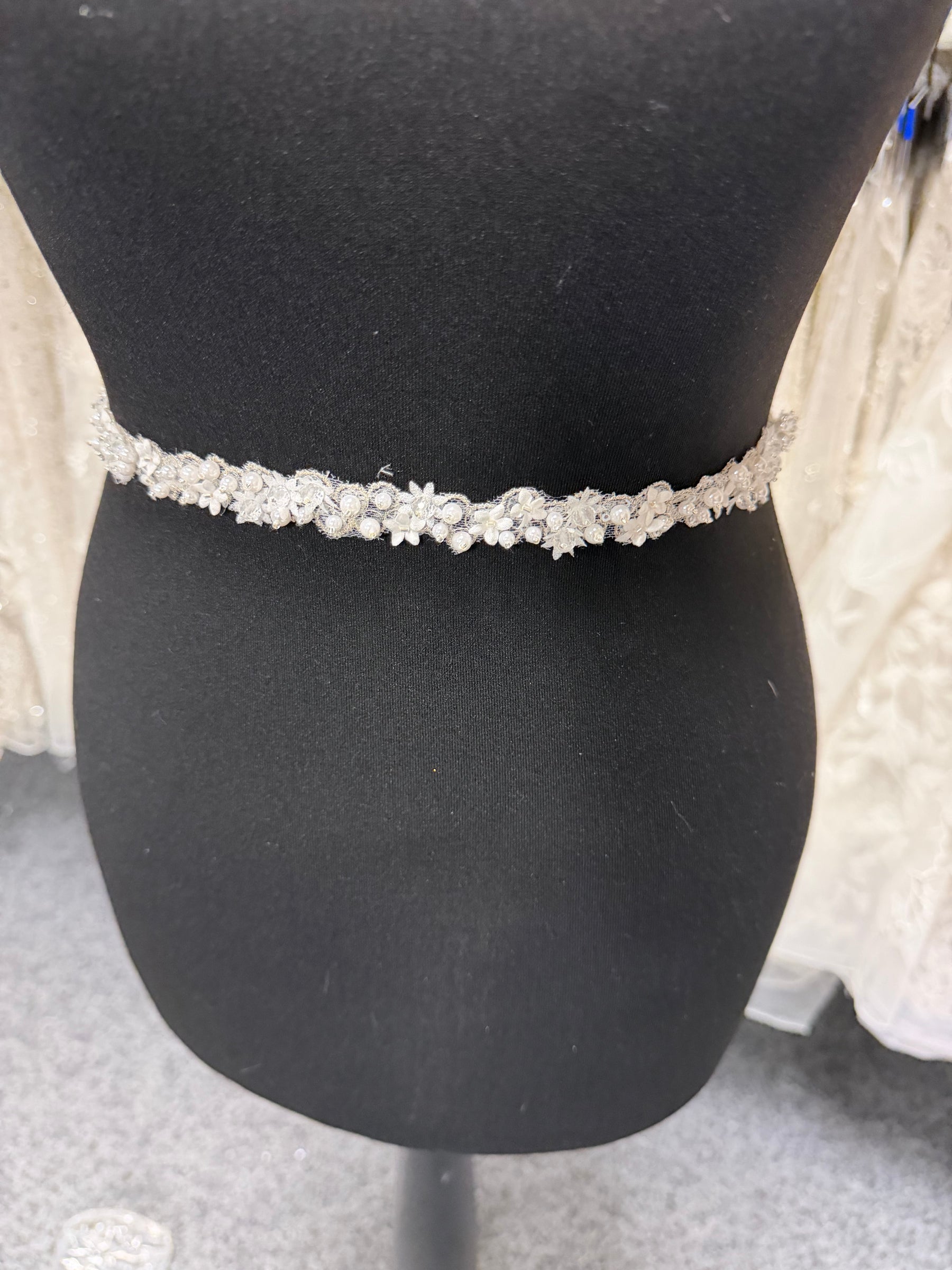 Ivory Beaded 3D Lace Trim - T883
