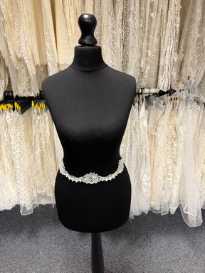 Ivory Lace Edging - T747